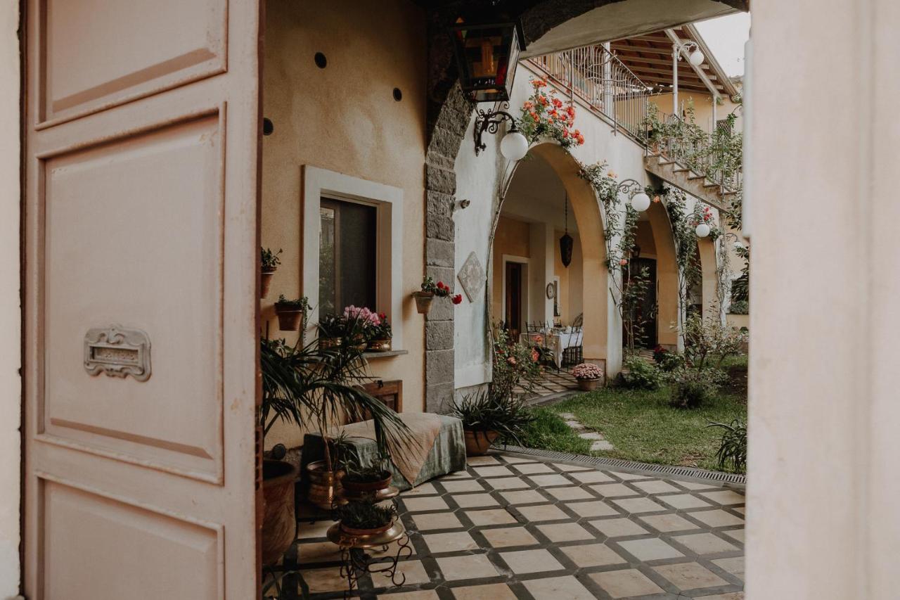 La Baronessa B&B Riposto Buitenkant foto
