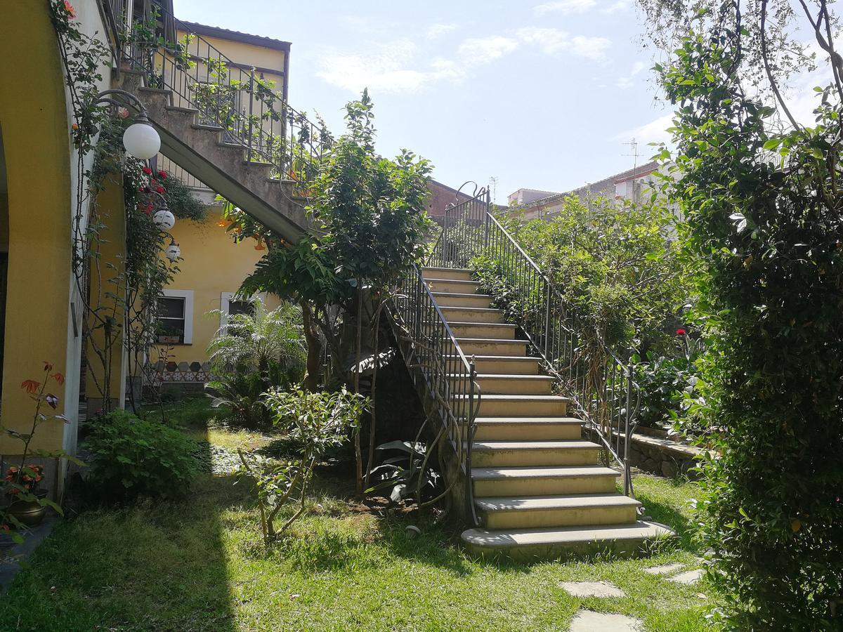 La Baronessa B&B Riposto Buitenkant foto